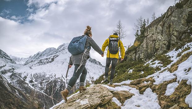 7 Essential Rules for Winter Hiking