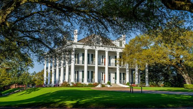 Natchez mansion