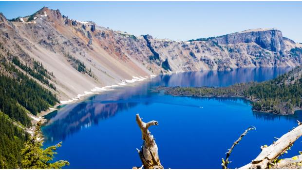 Volcano Hikes America