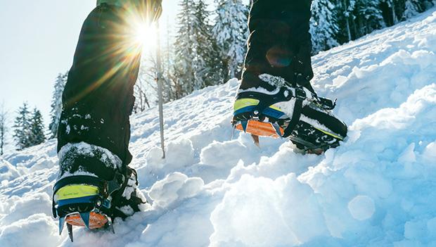 Crampons vs. Microspikes vs. Snowshoes – What to Use